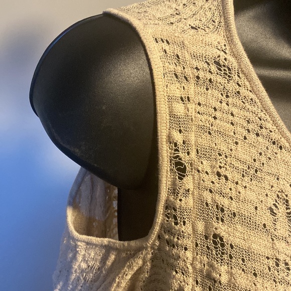 FREE PEOPLE "for the love of flowers" tunic. SIZE-SMALL/PETITE-PRE-OWNED - Picture 6 of 16